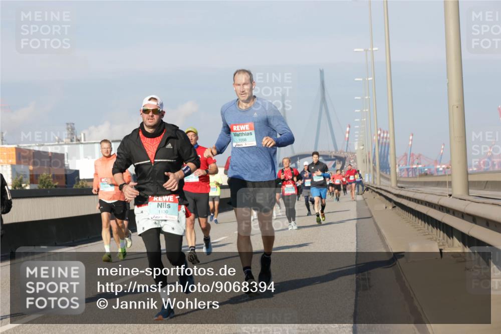 03.10.2025 - Köhlbrandbrückenlauf Jannik Wohlers http://msf.ph/oto/9068394 03.10.2025 09:47:49 Position 3 1130, 1058 meine-sportfotos.de