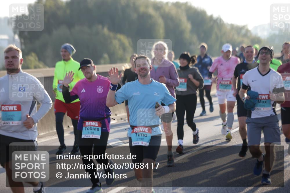 03.10.2025 - Köhlbrandbrückenlauf Jannik Wohlers http://msf.ph/oto/9068417 03.10.2025 09:16:25 Position 3 3802, 8, 03, 10, 2015, 1188, 2732, 1516 meine-sportfotos.de