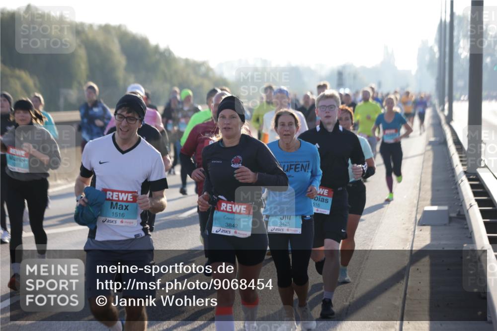 03.10.2025 - Köhlbrandbrückenlauf Jannik Wohlers http://msf.ph/oto/9068454 03.10.2025 09:16:27 Position 3 1516, 3842, 3425, 516, 6 meine-sportfotos.de