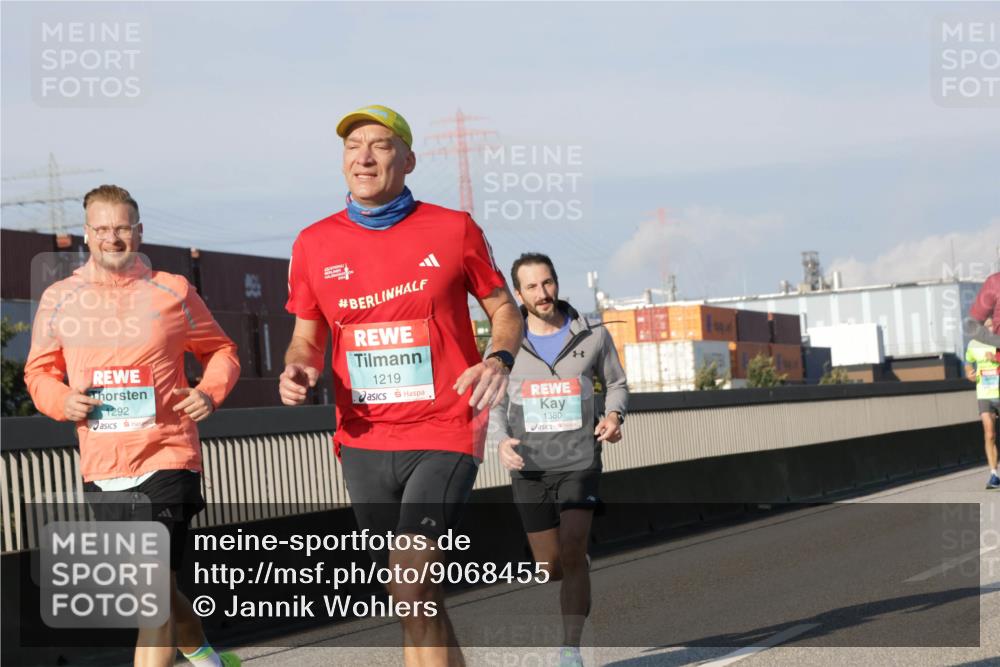 03.10.2025 - Köhlbrandbrückenlauf Jannik Wohlers http://msf.ph/oto/9068455 03.10.2025 09:47:53 Position 3 1292, 1219, 1380 meine-sportfotos.de
