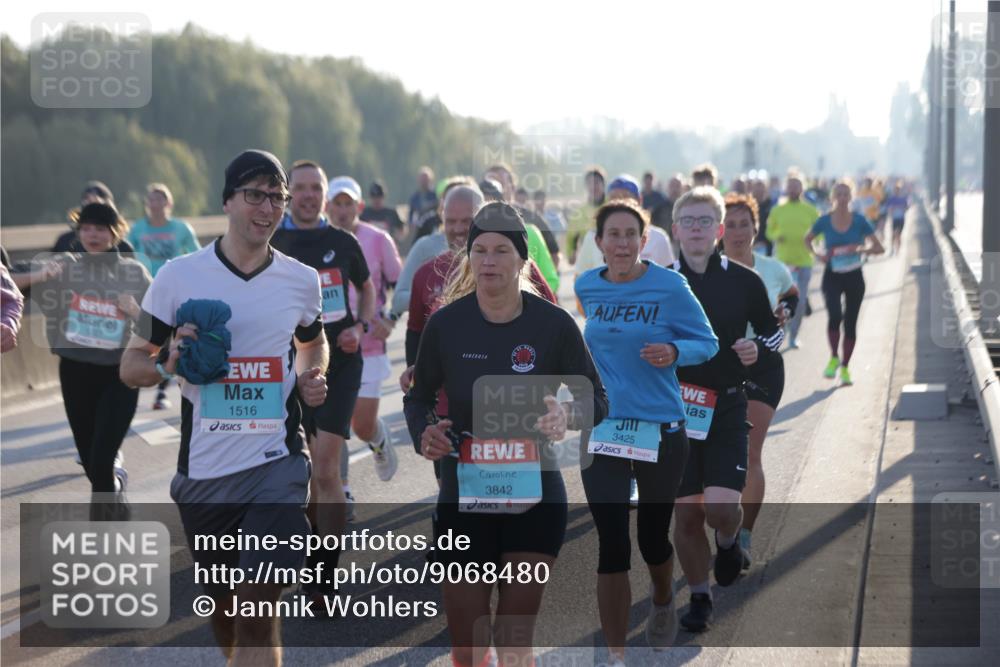 03.10.2025 - Köhlbrandbrückenlauf Jannik Wohlers http://msf.ph/oto/9068480 03.10.2025 09:16:27 Position 3 1516, 3842, 3425 meine-sportfotos.de