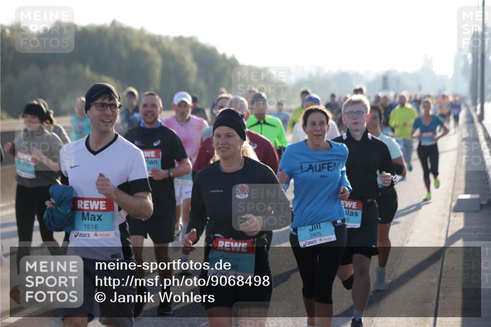 03.10.2025 - Köhlbrandbrückenlauf Jannik Wohlers http://msf.ph/oto/9068498 03.10.2025 09:16:27 Position 3 1516, 3842, 3425, 6 meine-sportfotos.de
