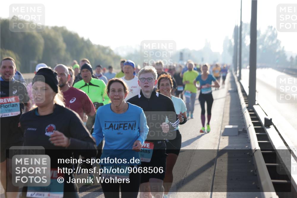 03.10.2025 - Köhlbrandbrückenlauf Jannik Wohlers http://msf.ph/oto/9068506 03.10.2025 09:16:28 Position 3 1181, 3842, 3425, 16 meine-sportfotos.de