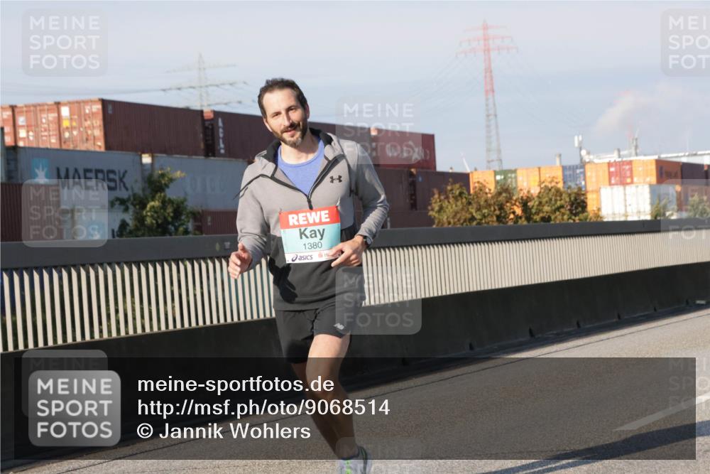 03.10.2025 - Köhlbrandbrückenlauf Jannik Wohlers http://msf.ph/oto/9068514 03.10.2025 09:47:54 Position 3 0100, 1380 meine-sportfotos.de