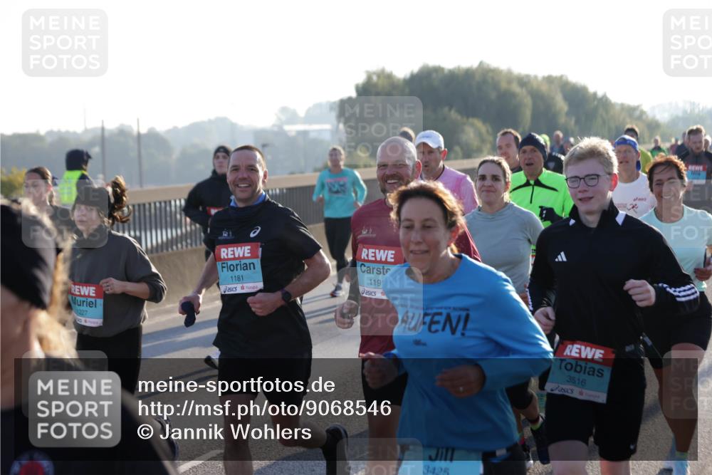 03.10.2025 - Köhlbrandbrückenlauf Jannik Wohlers http://msf.ph/oto/9068546 03.10.2025 09:16:29 Position 3 1227, 1181, 119, 3516, 3425 meine-sportfotos.de