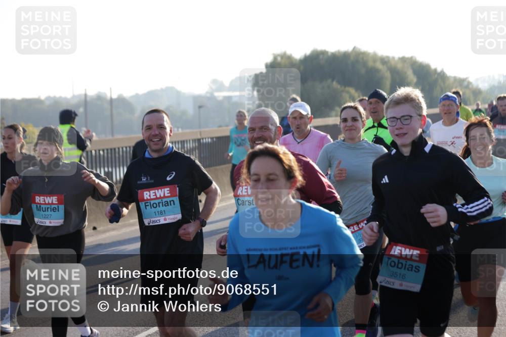 03.10.2025 - Köhlbrandbrückenlauf Jannik Wohlers http://msf.ph/oto/9068551 03.10.2025 09:16:29 Position 3 1227, 1181, 37, 3516 meine-sportfotos.de