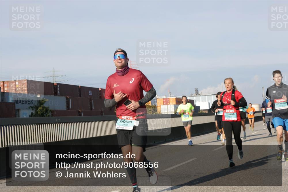 03.10.2025 - Köhlbrandbrückenlauf Jannik Wohlers http://msf.ph/oto/9068556 03.10.2025 09:47:57 Position 3 3118, 1316 meine-sportfotos.de