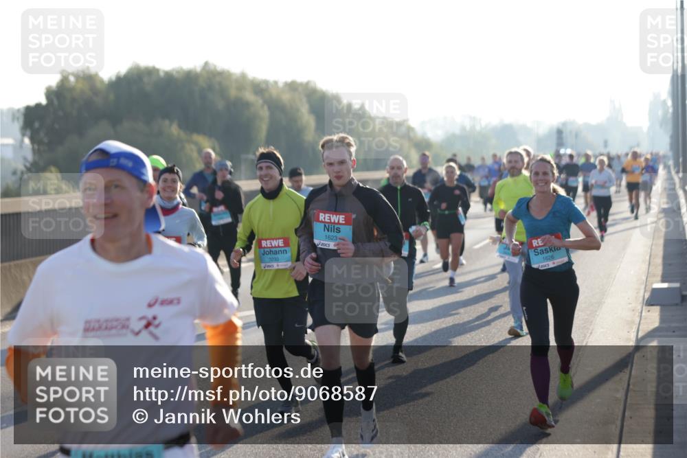 03.10.2025 - Köhlbrandbrückenlauf Jannik Wohlers http://msf.ph/oto/9068587 03.10.2025 09:16:31 Position 3 3233, 1623, 1626 meine-sportfotos.de