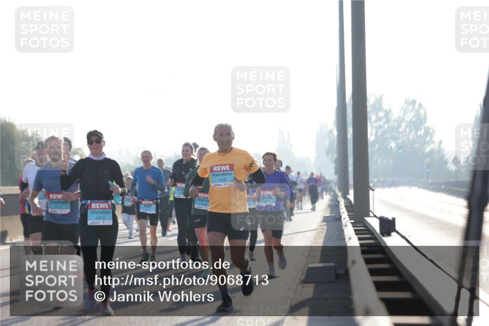 03.10.2025 - Köhlbrandbrückenlauf Jannik Wohlers http://msf.ph/oto/9068713 03.10.2025 09:16:40 Position 3 3710, 2814, 1428 meine-sportfotos.de