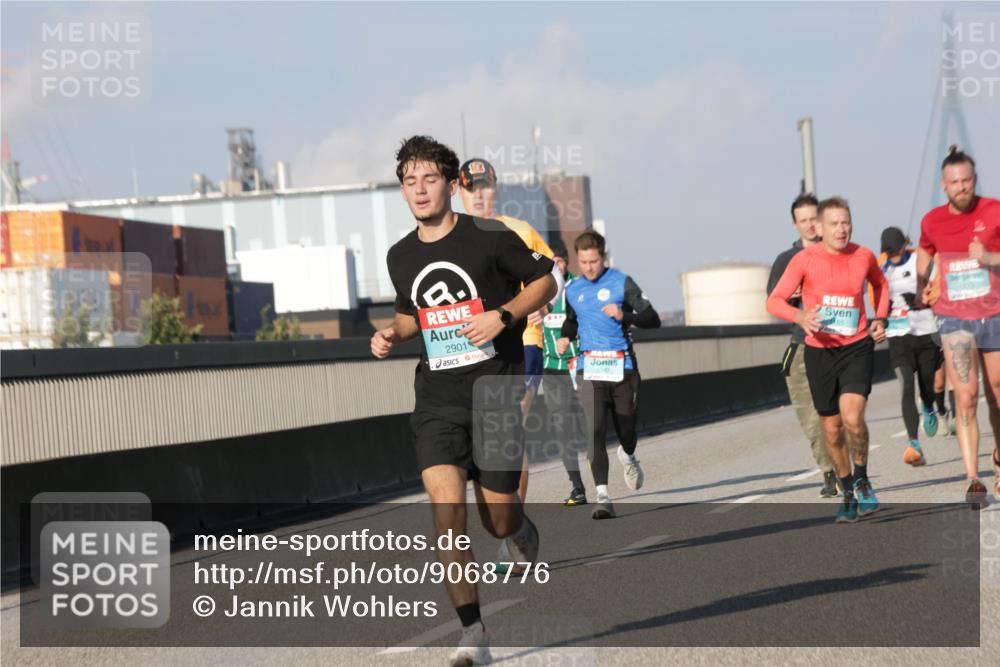 03.10.2025 - Köhlbrandbrückenlauf Jannik Wohlers http://msf.ph/oto/9068776 03.10.2025 09:48:05 Position 3 2901, 1273 meine-sportfotos.de