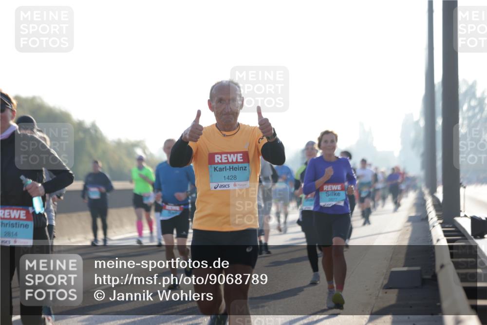 03.10.2025 - Köhlbrandbrückenlauf Jannik Wohlers http://msf.ph/oto/9068789 03.10.2025 09:16:42 Position 3 2814, 1428, 2677 meine-sportfotos.de