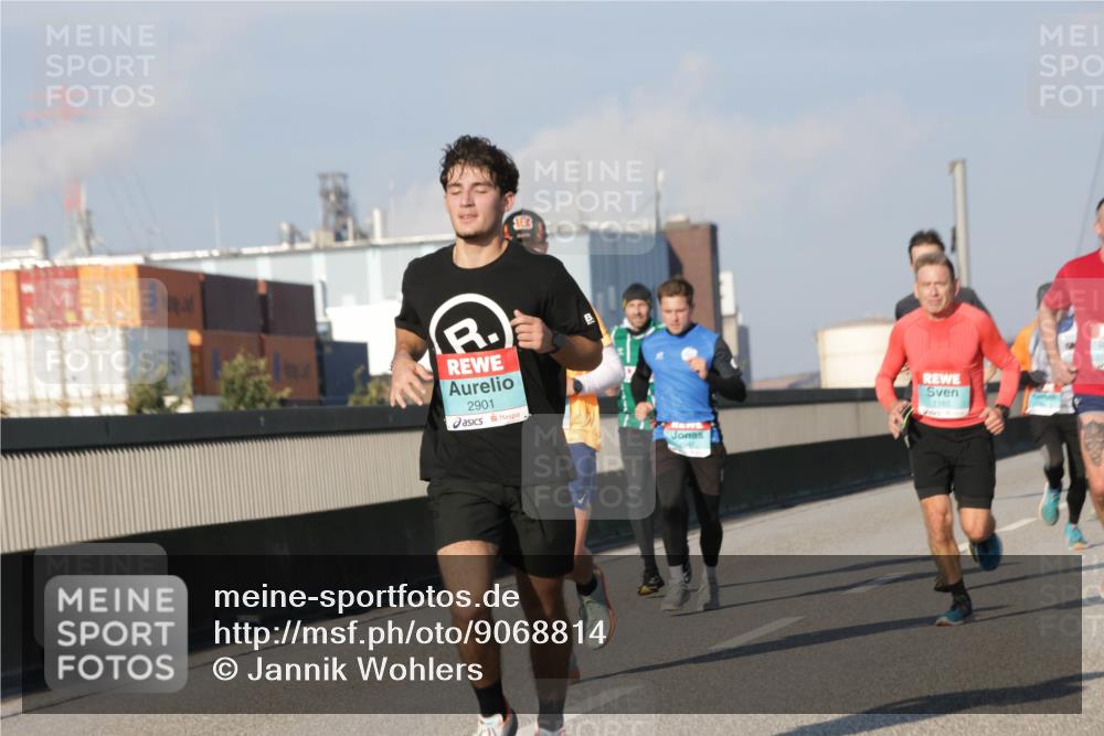 03.10.2025 - Köhlbrandbrückenlauf Jannik Wohlers http://msf.ph/oto/9068814 03.10.2025 09:48:05 Position 3 2901, 1165 meine-sportfotos.de