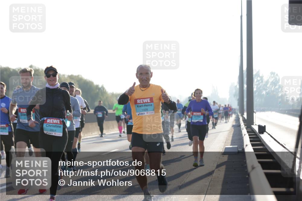 03.10.2025 - Köhlbrandbrückenlauf Jannik Wohlers http://msf.ph/oto/9068815 03.10.2025 09:16:42 Position 3 2814, 1428 meine-sportfotos.de