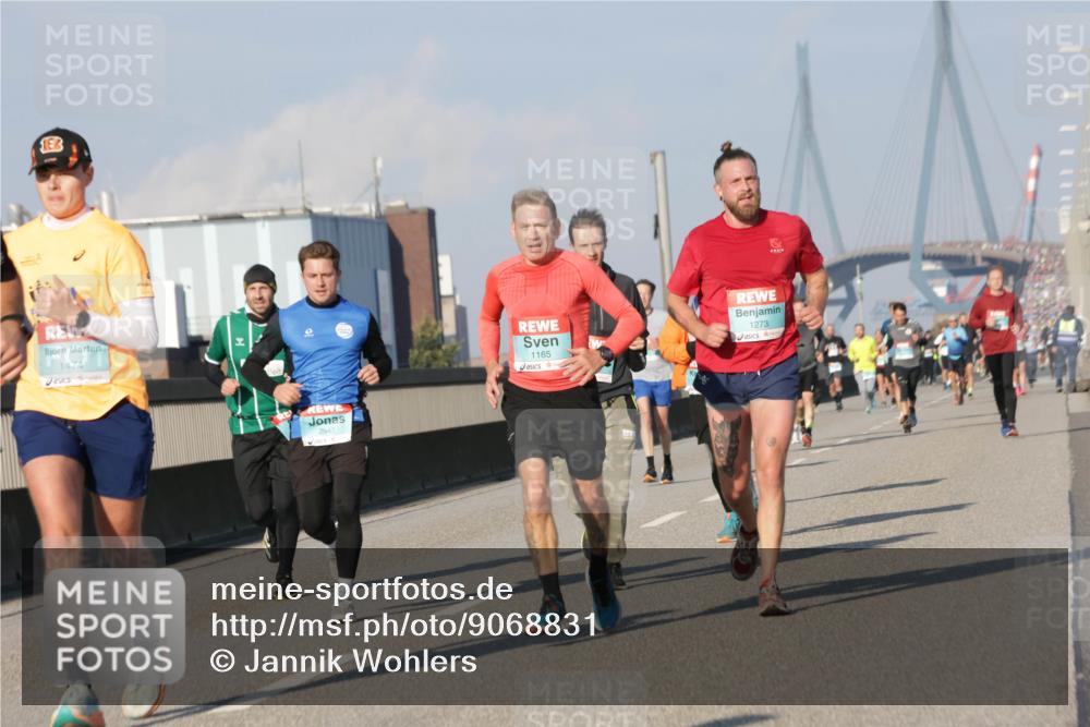 03.10.2025 - Köhlbrandbrückenlauf Jannik Wohlers http://msf.ph/oto/9068831 03.10.2025 09:48:06 Position 3 1474, 1165, 1273 meine-sportfotos.de