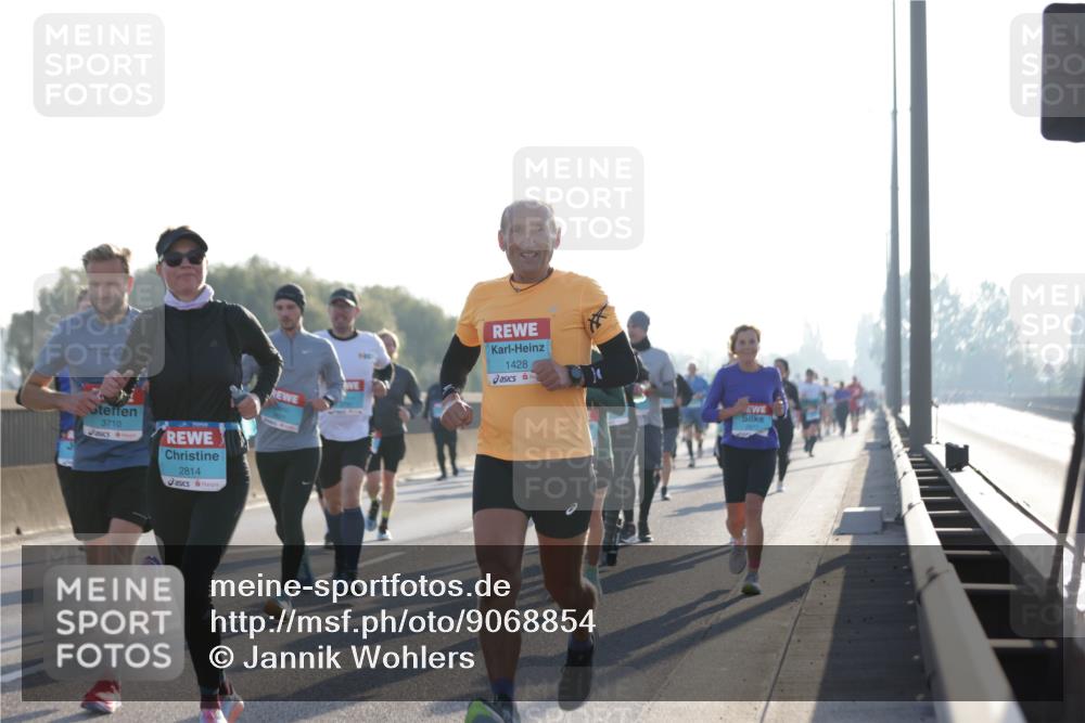 03.10.2025 - Köhlbrandbrückenlauf Jannik Wohlers http://msf.ph/oto/9068854 03.10.2025 09:16:43 Position 3 3710, 2814, 1428 meine-sportfotos.de