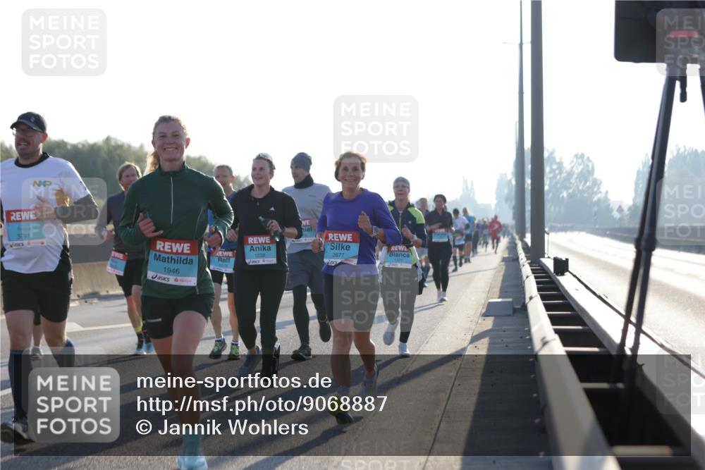 03.10.2025 - Köhlbrandbrückenlauf Jannik Wohlers http://msf.ph/oto/9068887 03.10.2025 09:16:45 Position 3 3791, 1946, 1238, 2677, 1372 meine-sportfotos.de