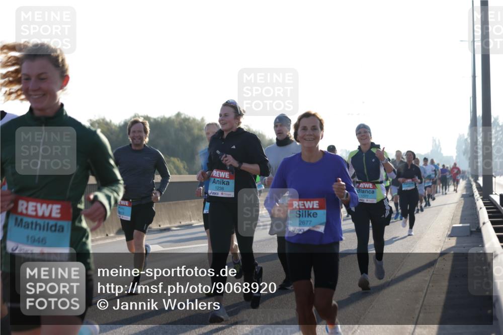 03.10.2025 - Köhlbrandbrückenlauf Jannik Wohlers http://msf.ph/oto/9068920 03.10.2025 09:16:45 Position 3 1946, 13, 1238, 2677, 1377 meine-sportfotos.de