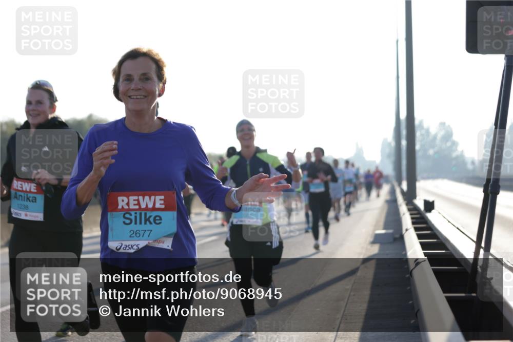 03.10.2025 - Köhlbrandbrückenlauf Jannik Wohlers http://msf.ph/oto/9068945 03.10.2025 09:16:46 Position 3 1238, 2677, 1377 meine-sportfotos.de