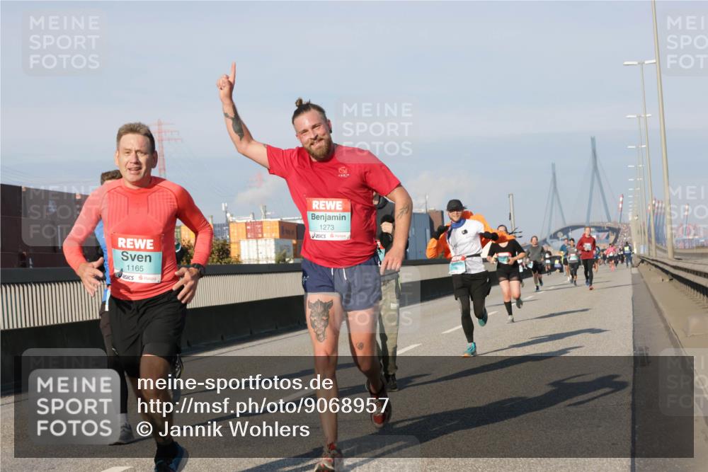 03.10.2025 - Köhlbrandbrückenlauf Jannik Wohlers http://msf.ph/oto/9068957 03.10.2025 09:48:10 Position 3 1165, 1273 meine-sportfotos.de