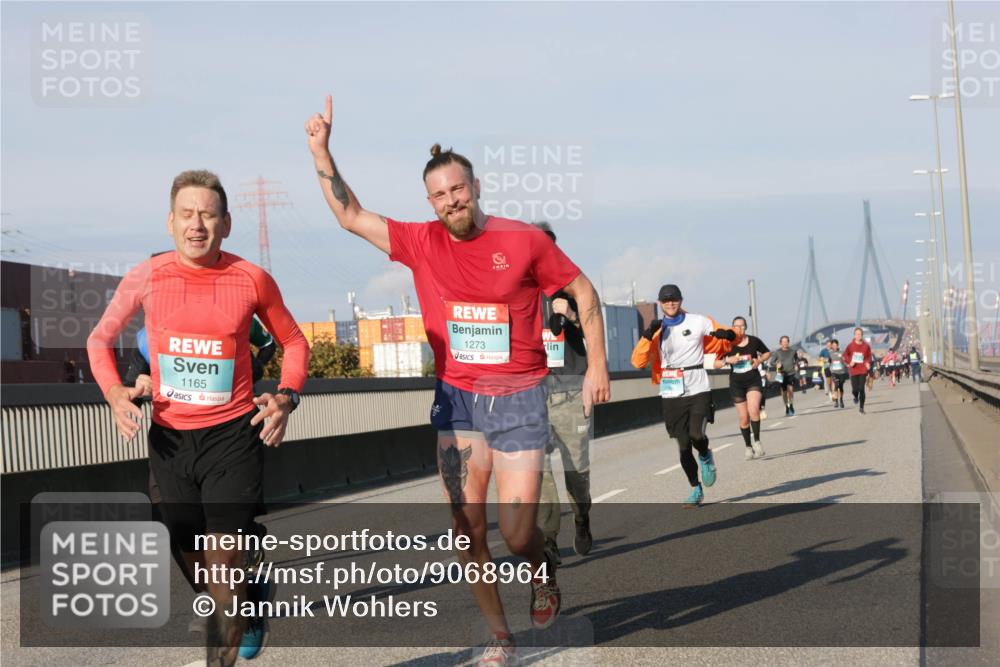 03.10.2025 - Köhlbrandbrückenlauf Jannik Wohlers http://msf.ph/oto/9068964 03.10.2025 09:48:10 Position 3 1165, 1273 meine-sportfotos.de