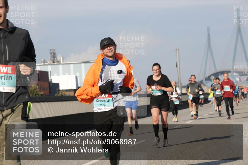 03.10.2025 - Köhlbrandbrückenlauf Jannik Wohlers http://msf.ph/oto/9068987 03.10.2025 09:48:11 Position 3 44, 3164 meine-sportfotos.de