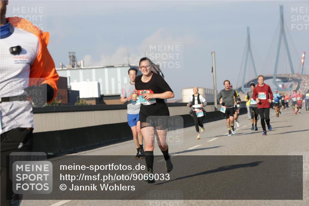 03.10.2025 - Köhlbrandbrückenlauf Jannik Wohlers http://msf.ph/oto/9069033 03.10.2025 09:48:13 Position 3  meine-sportfotos.de