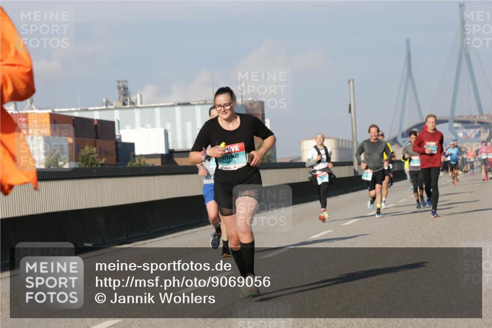 03.10.2025 - Köhlbrandbrückenlauf Jannik Wohlers http://msf.ph/oto/9069056 03.10.2025 09:48:13 Position 3 3316 meine-sportfotos.de
