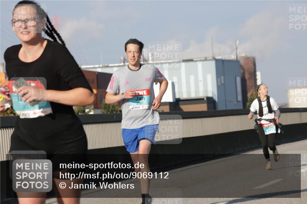 03.10.2025 - Köhlbrandbrückenlauf Jannik Wohlers http://msf.ph/oto/9069112 03.10.2025 09:48:15 Position 3 2857 meine-sportfotos.de