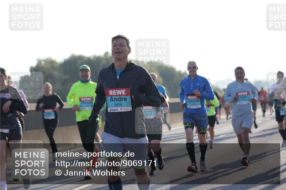 03.10.2025 - Köhlbrandbrückenlauf Jannik Wohlers http://msf.ph/oto/9069171 03.10.2025 09:16:52 Position 3 3656 meine-sportfotos.de