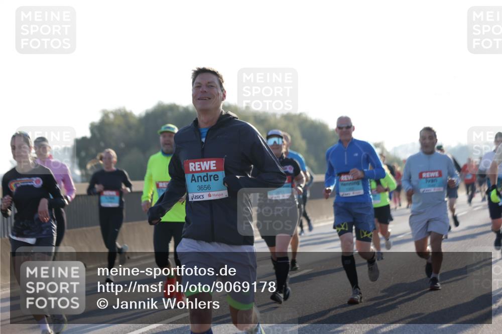 03.10.2025 - Köhlbrandbrückenlauf Jannik Wohlers http://msf.ph/oto/9069178 03.10.2025 09:16:52 Position 3 3656, 1302 meine-sportfotos.de