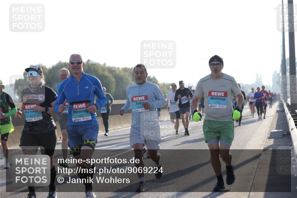 03.10.2025 - Köhlbrandbrückenlauf Jannik Wohlers http://msf.ph/oto/9069224 03.10.2025 09:16:53 Position 3 3011, 1302, 3542, 1776 meine-sportfotos.de