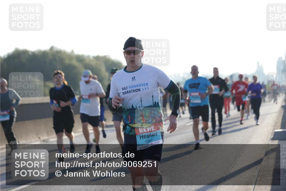 03.10.2025 - Köhlbrandbrückenlauf Jannik Wohlers http://msf.ph/oto/9069251 03.10.2025 09:16:56 Position 3 3280 meine-sportfotos.de