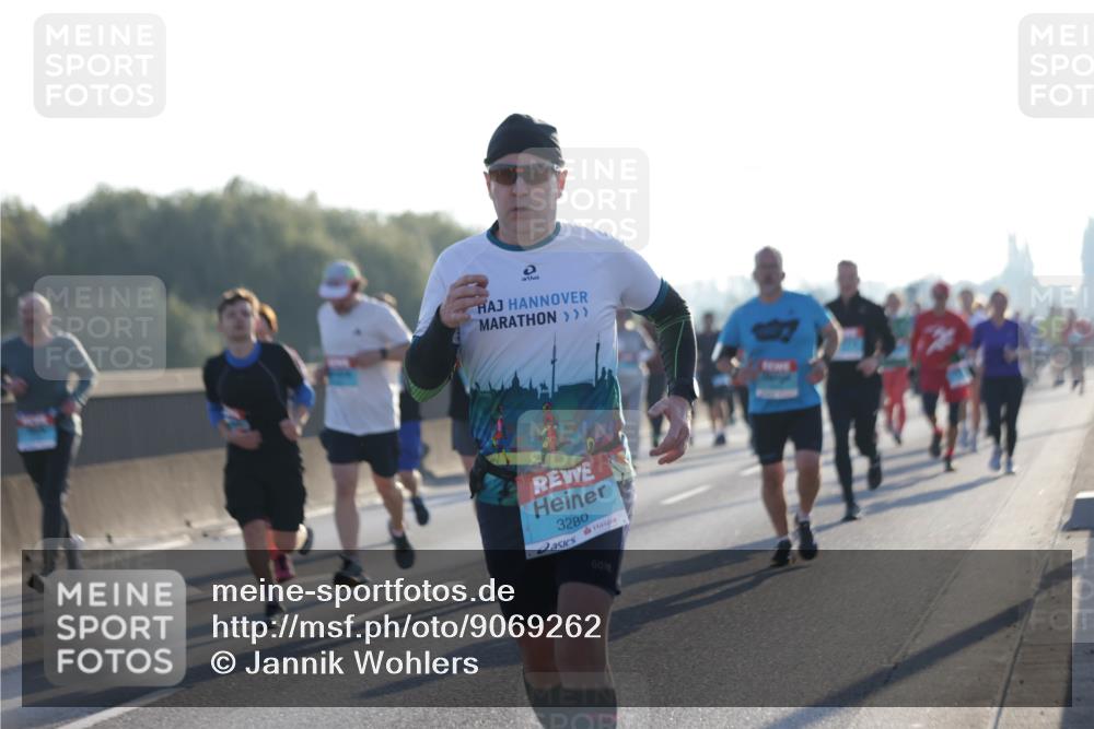 03.10.2025 - Köhlbrandbrückenlauf Jannik Wohlers http://msf.ph/oto/9069262 03.10.2025 09:16:56 Position 3 3280 meine-sportfotos.de