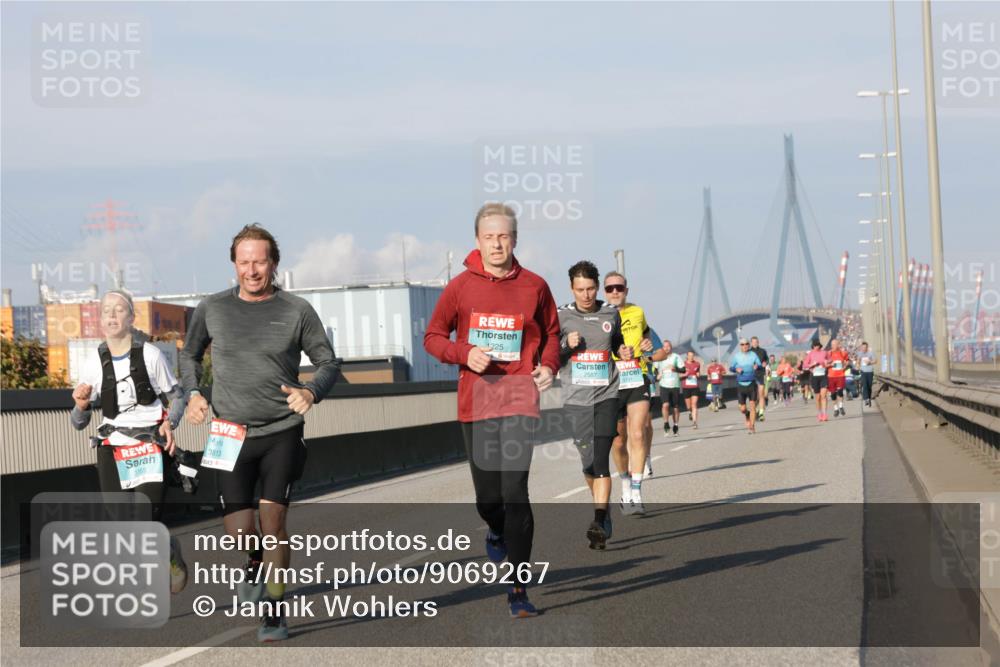03.10.2025 - Köhlbrandbrückenlauf Jannik Wohlers http://msf.ph/oto/9069267 03.10.2025 09:48:20 Position 3 3813, 1225 meine-sportfotos.de