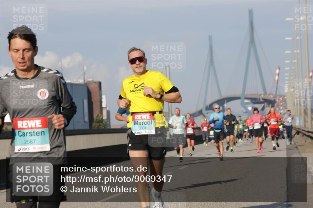 03.10.2025 - Köhlbrandbrückenlauf Jannik Wohlers http://msf.ph/oto/9069347 03.10.2025 09:48:23 Position 3 2587, 3331 meine-sportfotos.de