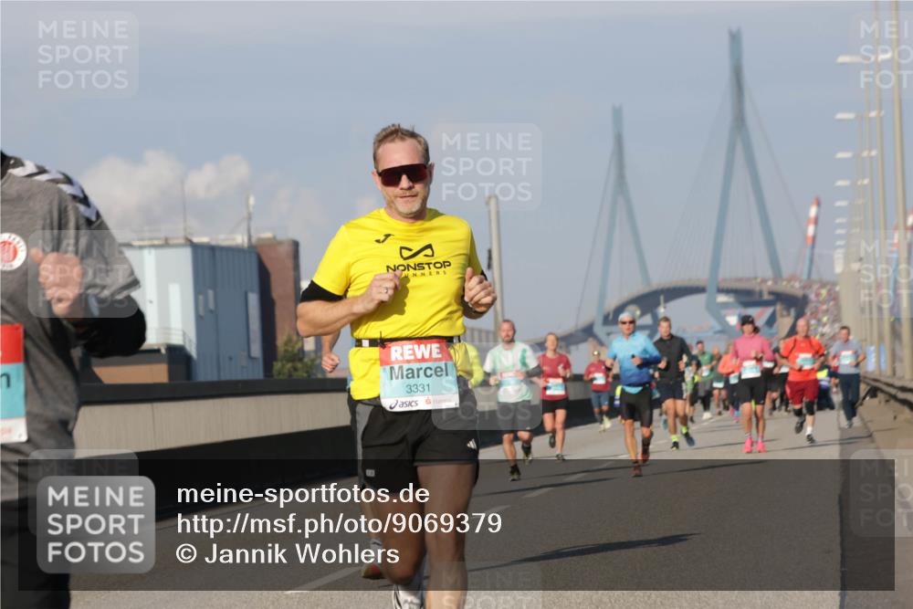 03.10.2025 - Köhlbrandbrückenlauf Jannik Wohlers http://msf.ph/oto/9069379 03.10.2025 09:48:23 Position 3 3331 meine-sportfotos.de
