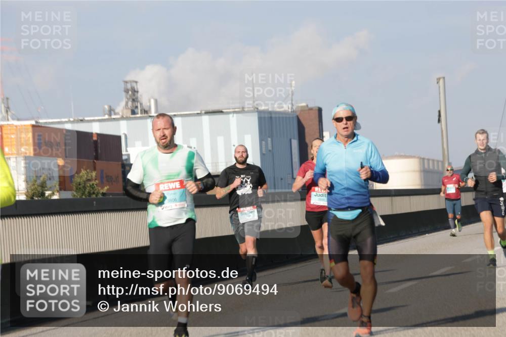 03.10.2025 - Köhlbrandbrückenlauf Jannik Wohlers http://msf.ph/oto/9069494 03.10.2025 09:48:31 Position 3 3806, 2998 meine-sportfotos.de
