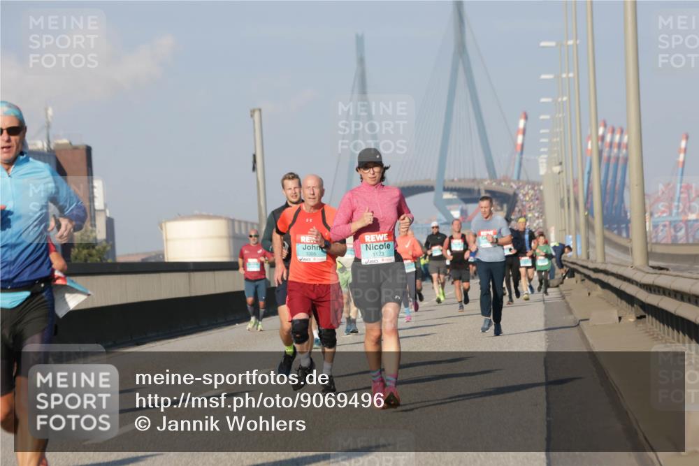 03.10.2025 - Köhlbrandbrückenlauf Jannik Wohlers http://msf.ph/oto/9069496 03.10.2025 09:48:32 Position 3 3305, 1123 meine-sportfotos.de