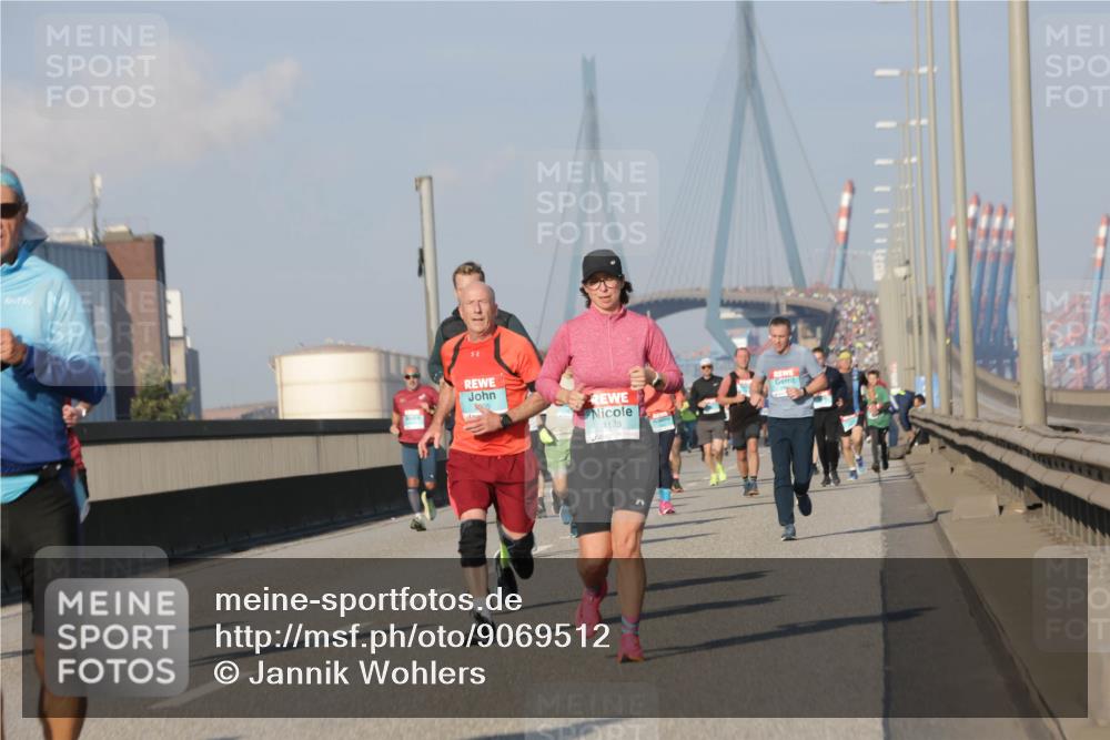03.10.2025 - Köhlbrandbrückenlauf Jannik Wohlers http://msf.ph/oto/9069512 03.10.2025 09:48:33 Position 3 1123 meine-sportfotos.de