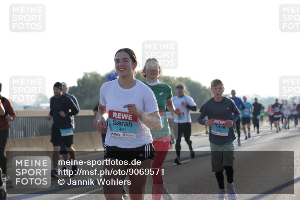 03.10.2025 - Köhlbrandbrückenlauf Jannik Wohlers http://msf.ph/oto/9069571 03.10.2025 09:17:06 Position 3 1401, 3707 meine-sportfotos.de