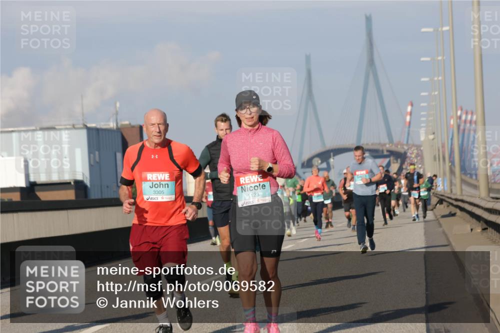 03.10.2025 - Köhlbrandbrückenlauf Jannik Wohlers http://msf.ph/oto/9069582 03.10.2025 09:48:35 Position 3 3305, 1123 meine-sportfotos.de