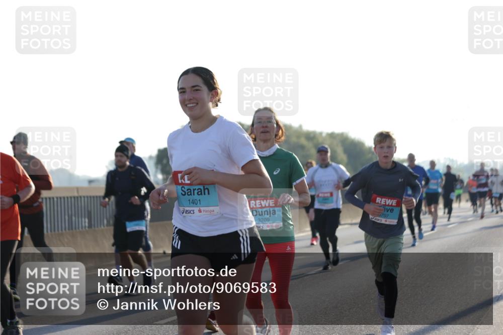 03.10.2025 - Köhlbrandbrückenlauf Jannik Wohlers http://msf.ph/oto/9069583 03.10.2025 09:17:06 Position 3 1401, 3709, 707 meine-sportfotos.de