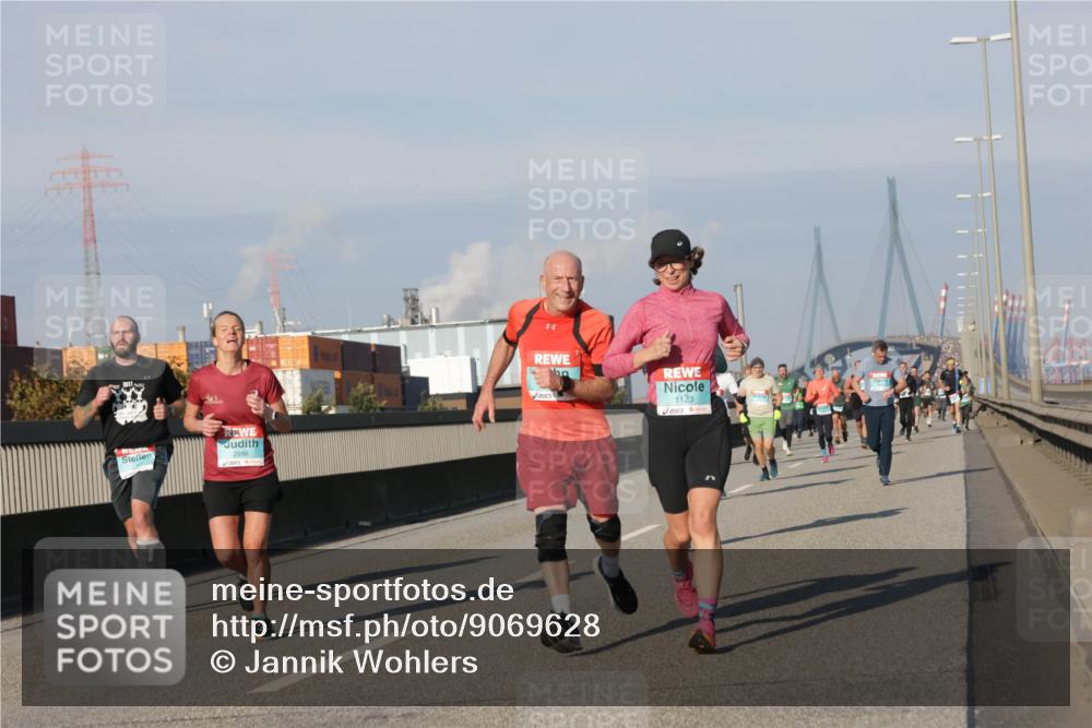 03.10.2025 - Köhlbrandbrückenlauf Jannik Wohlers http://msf.ph/oto/9069628 03.10.2025 09:48:36 Position 3 1123 meine-sportfotos.de