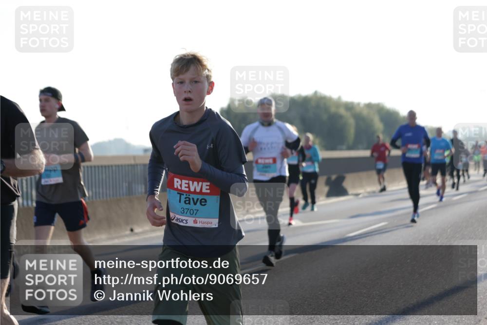 03.10.2025 - Köhlbrandbrückenlauf Jannik Wohlers http://msf.ph/oto/9069657 03.10.2025 09:17:08 Position 3 3707 meine-sportfotos.de