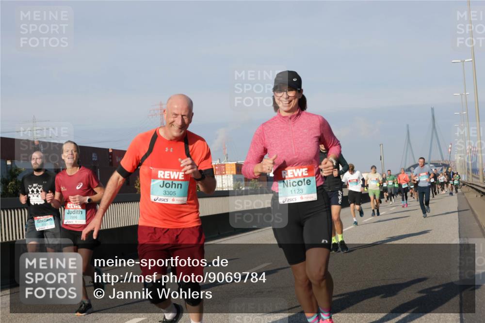 03.10.2025 - Köhlbrandbrückenlauf Jannik Wohlers http://msf.ph/oto/9069784 03.10.2025 09:48:38 Position 3 2791, 2998, 3305, 1123 meine-sportfotos.de