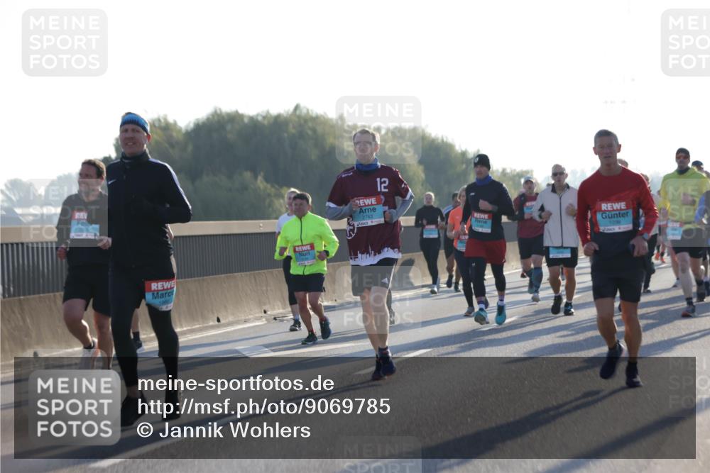 03.10.2025 - Köhlbrandbrückenlauf Jannik Wohlers http://msf.ph/oto/9069785 03.10.2025 09:17:14 Position 3 2743, 12, 1038 meine-sportfotos.de