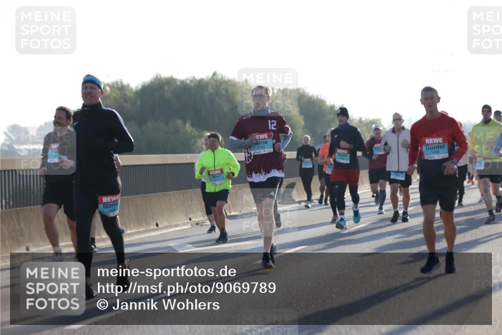 03.10.2025 - Köhlbrandbrückenlauf Jannik Wohlers http://msf.ph/oto/9069789 03.10.2025 09:17:14 Position 3 2743, 12, 1038 meine-sportfotos.de