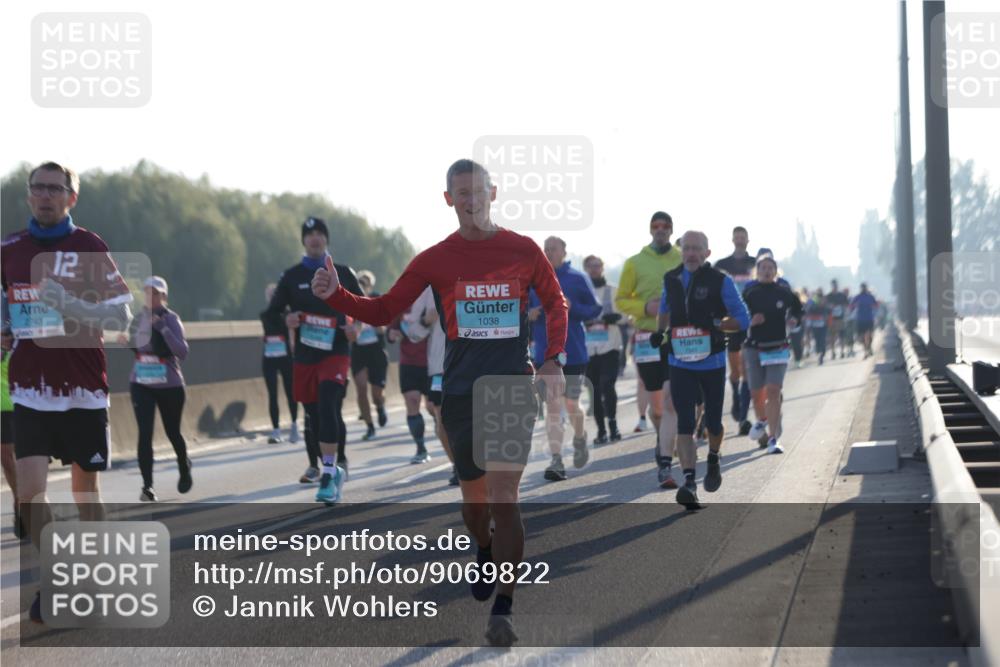 03.10.2025 - Köhlbrandbrückenlauf Jannik Wohlers http://msf.ph/oto/9069822 03.10.2025 09:17:15 Position 3 2743, 12, 1038 meine-sportfotos.de