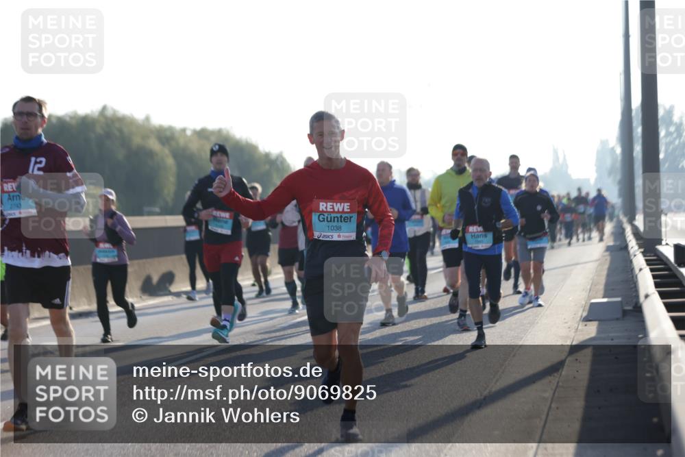 03.10.2025 - Köhlbrandbrückenlauf Jannik Wohlers http://msf.ph/oto/9069825 03.10.2025 09:17:16 Position 3 2743, 12, 1038 meine-sportfotos.de