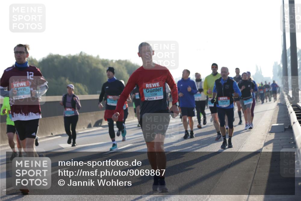 03.10.2025 - Köhlbrandbrückenlauf Jannik Wohlers http://msf.ph/oto/9069867 03.10.2025 09:17:16 Position 3 2743, 12, 1038 meine-sportfotos.de